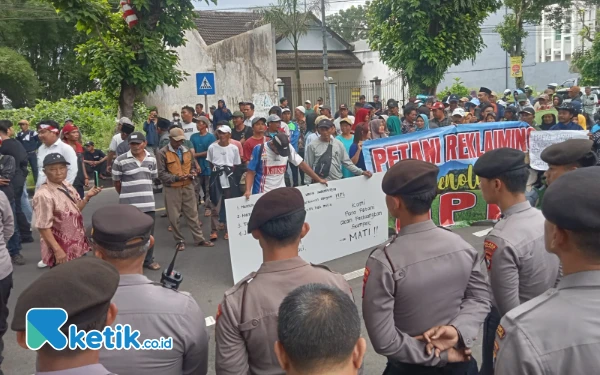 Thumbnail Berita - Masalah Perkebunan Kalibakar Kabupaten Malang Belum Selesai, Petani Demo Lagi