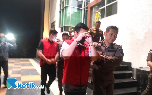 Bikin Kredit Usaha Fiktif Libatkan Manager BNI Gresik, 3 Tersangka Ditahan