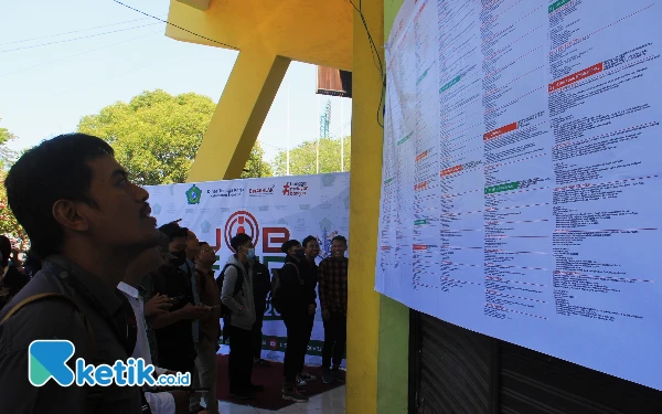 Job Fair 2024 Sidoarjo Buka Ribuan Lowongan, Plt Bupati Subandi Ajak Semangat Bekerja