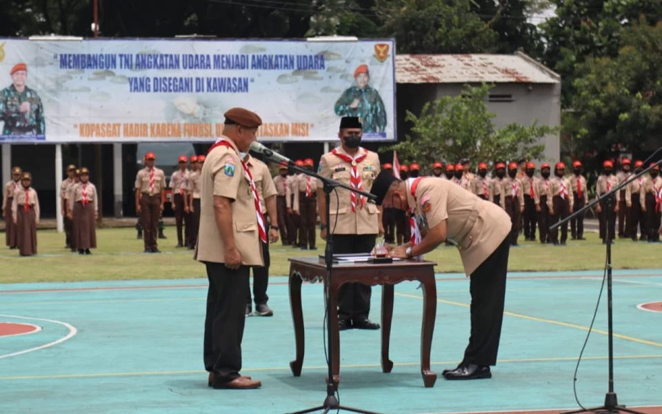 Arum Sabil Lantik Majelis Pembimbing dan Pimpinan Saka Dirgantara Jatim 