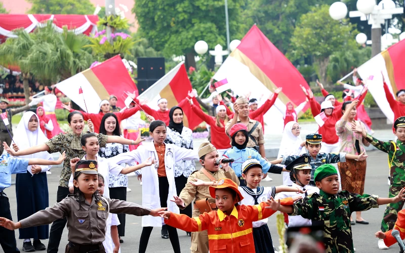 Thumbnail Teatrikal Pahlawan Dalam Nadi, Gambarkan Sosok Pejuang Surabaya Masa Kini