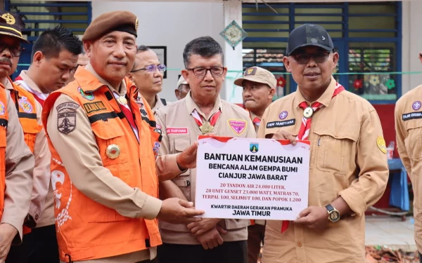 Thumbnail Berita - Kwarda Pramuka Jatim Salurkan Bantuan Sosial untuk Korban Gempa Cianjur