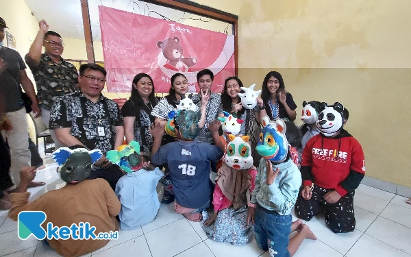 Indahnya Berbagi Kasih Bersama Anak-Anak HIV