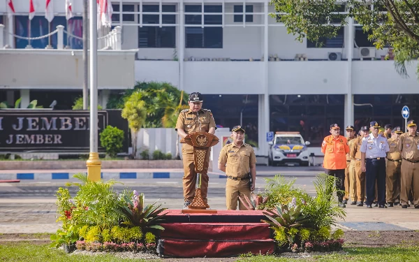 Thumbnail Dua Tahun Pimpin Jember, Bupati Imbau ASN Tingkatkan Pelayanan