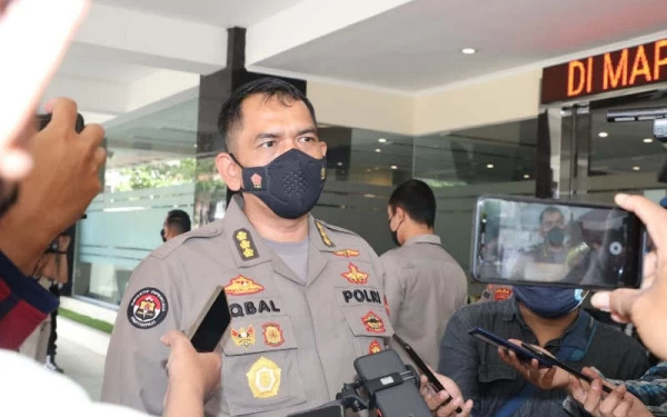 Thumbnail Terkuak! 5 Oknum Polisi di Jateng Diduga Calo Penerimaan Bintara