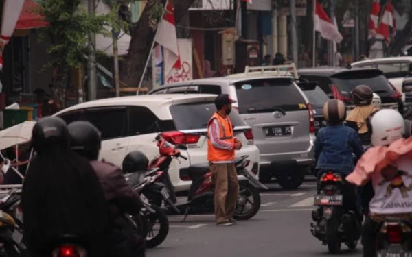 Thumbnail Berita - Pemkab Sidoarjo Putus Kontrak dengan Pengelola Parkir PT ISS