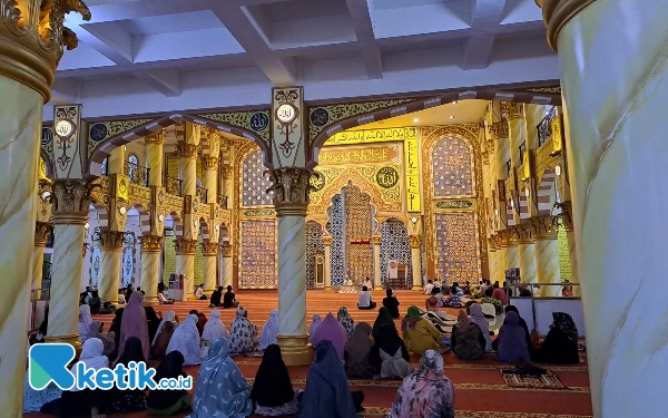 Ngabuburit di Masjid Roudhotul Muchlisin, Ikut Kajian Keagamaan