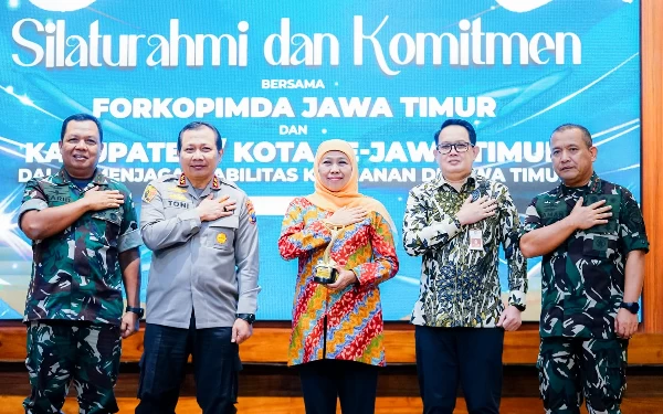 Rapatkan Barisan, Khofifah Ajak Forkopimda Jatim Antisipasi Tindak Kriminalitas di Libur Lebaran