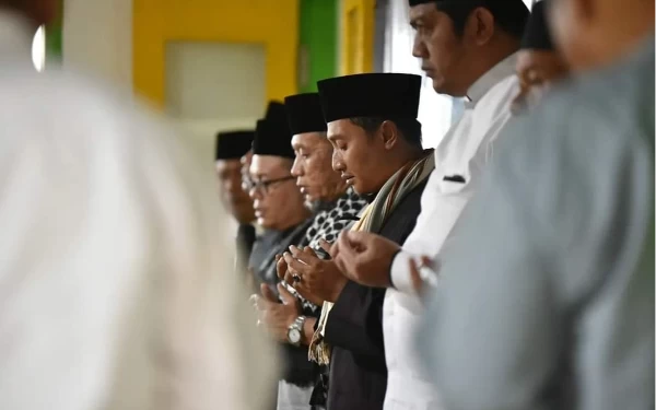 Thumbnail Hari Kedua Safari Ramadan, Bupati Pacitan Hadir di Kecamatan Tulakan