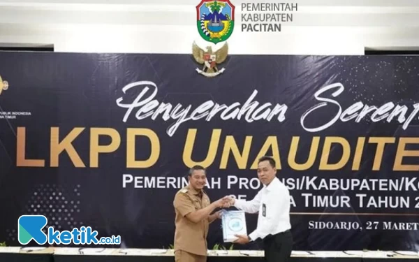 Thumbnail Bupati Pacitan Serahkan LKPD ke BPK