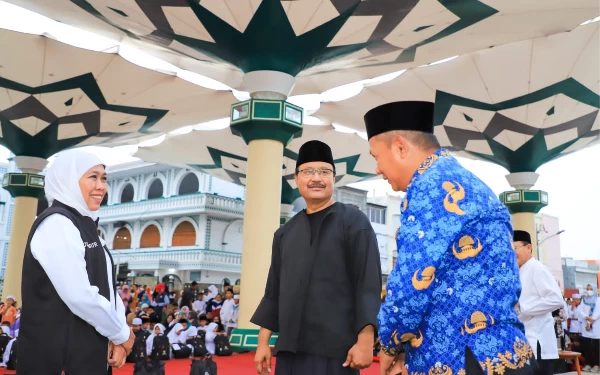 Di Bawah Payung Madinah, Gubernur Khofifah Bantu Pelaku Usaha Ultra Mikro Kota Pasuruan