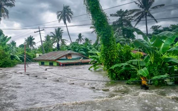 Thumbnail Berita - Dua Kecamatan di Cianjur Diterjang Banjir hingga 2 Meter