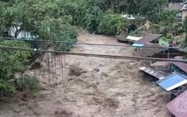 Thumbnail Berita - Di Sibolangit Ratusan Rumah Terendam Banjir, Pipa Air Bersih Rusak