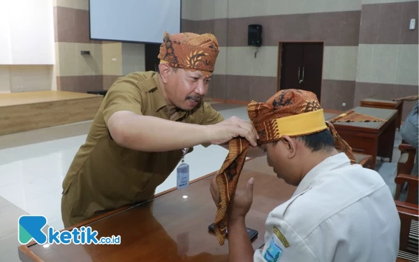 Udeng Khas Tengger jadi Atribut Resmi Pegawai Pemkab Probolinggo