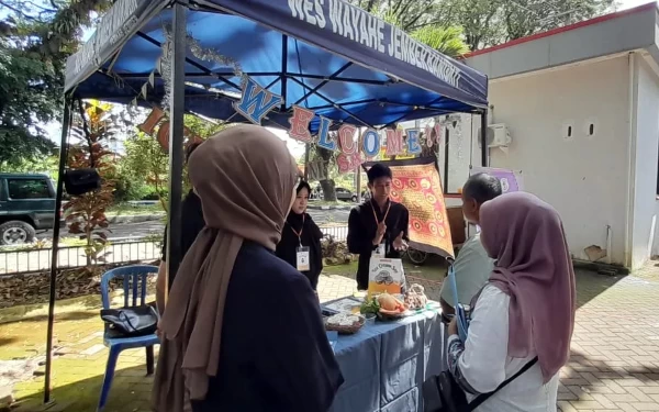 Thumbnail Mahasiswa Universitas Jember Kembangkan Produk Lokal Jadi Naik Kelas