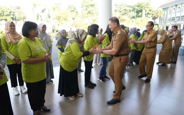 Tenaga Pendidik Kota Batu Studi Tiru Sekolah Adiwiyata ke Jateng