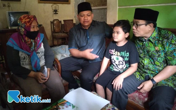 Temukan Bocah 10 Tahun Tak Sekolah, H Usman Bukakan Masa Depan