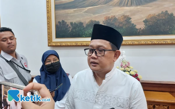 Thumbnail Berita - Adhy Karyono Berikan Jawaban Gubernur Jatim terkait Dana Cadangan Pilgub