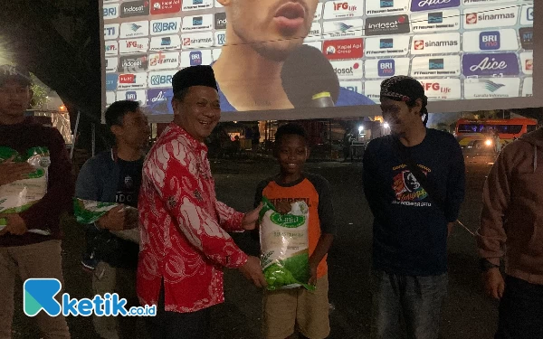 Nobar Sepakbola di Stadion Kota Blitar,  Penonton  Raih Doorprize