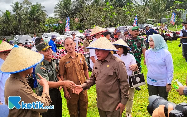 Thumbnail Berita - Hadapi El Nino, Gubernur Kaltim Pimpin Aksi Tanam 1000 Hektare di Kukar