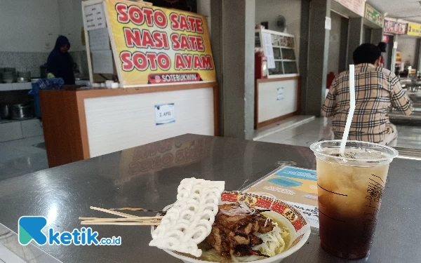 Thumbnail Kuliner Kota Malang, Menikmati Makanan Unik Soto Sate di UB