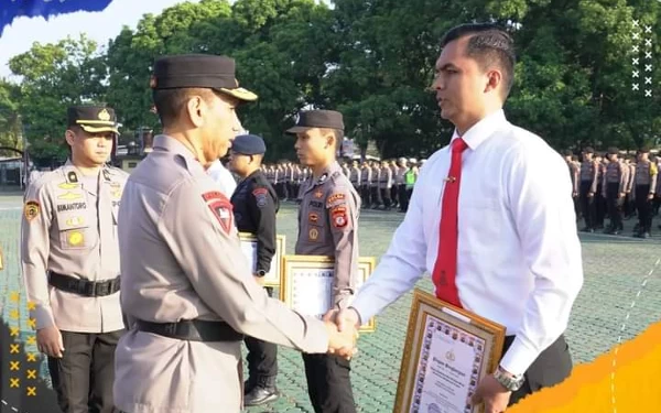 Thumbnail Berita - Membanggakan, Personel Polres Cianjur Raih Penghargaan