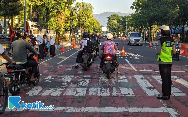 Libur Sekolah Usai, Pelajar Padati Jalan Tiap Pagi, Satlantas Polres Pacitan: Dilarang Ngebut!