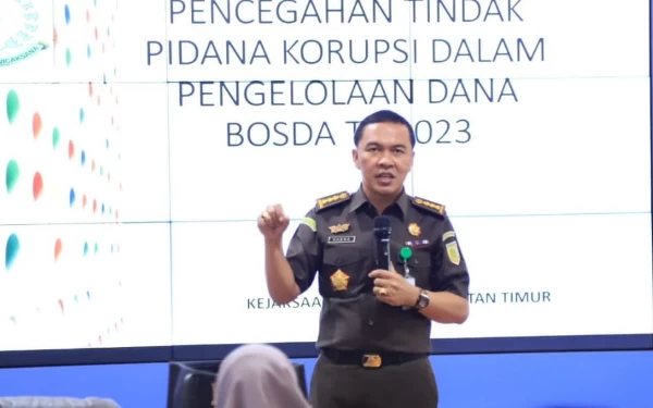 Thumbnail Kejati Kaltim Gelar Penerangan Hukum bagi Penerima Dana Bosda