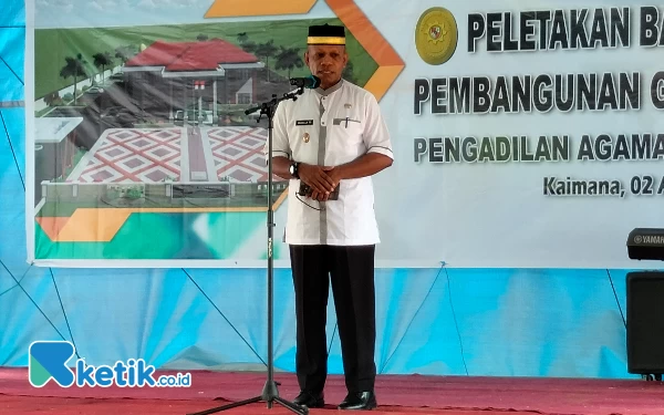 Thumbnail Berita - Wabup Hasbulla Furuada Hadiri Peletakan Batu Pertama Pembangunan Pengadilan Agama di Kaimana