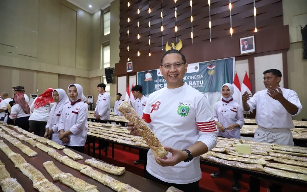 Strudel Sepanjang 780 Meter di Kota Batu Pecahkan Rekor Muri