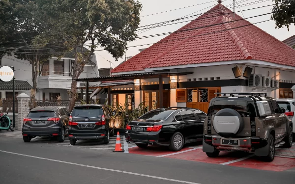 Yoemi Cafe & Resto, Tempat Hangout Nyaman Ala Rumah Sendiri