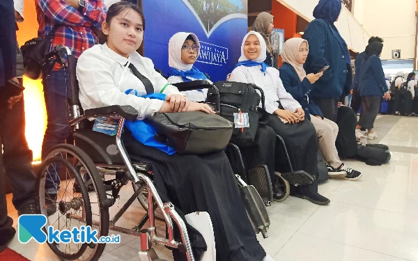 Thumbnail Grace Amanda, Mahasiswa Difabel Semangat Merantau Kuliah di Universitas Brawijaya