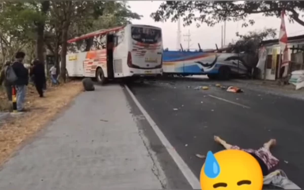 Kronologi Kecelakaan Bus Sugeng Rahayu Vs Bus Eka Di Ngawi Yang Sebabkan 3 Orang Tewas Ini 8989