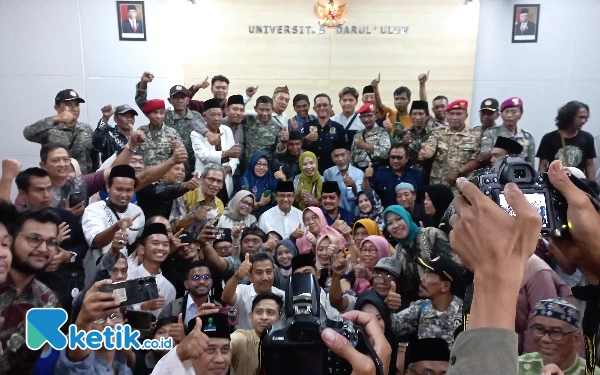 [Berita Foto] Anies Baswedan Kunjungi Jombang, Ziarah Pendiri NU Sekaligus Temui Ulama dan Relawan