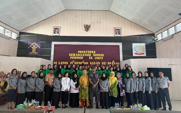 Thumbnail Berita - Residen Lapas Perempuan Malang Ikuti Program Rehabilitasi Sosial