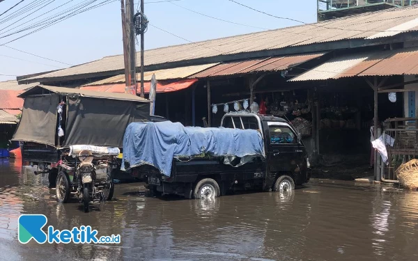 Thumbnail Berita - Pasar Gadang Banjir, Imbas dari Bocornya Air PDAM Kota Malang