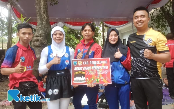 Atlet Muaythai Probolinggo Sabet 8 Medali, Diganjar Paket Umroh