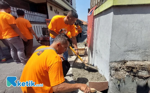 Perbaiki Jalan Rusak, GoCement Gelar Gerakan Tambal 1000 Lubang