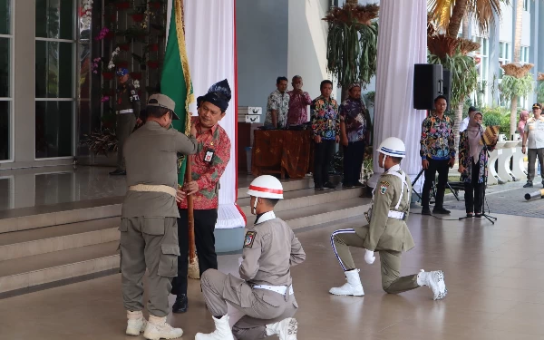 Thumbnail Dari Jombang, Kirab Pataka Jer Basuki Mawa Beya Sampai di Kota Batu