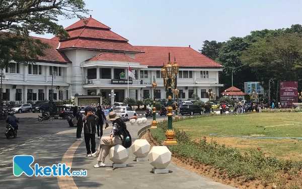 Thumbnail Berita - Tahap Akhir Revitalisasi, Alun-Alun Tugu Baru Dibuka 9 Oktober 2023