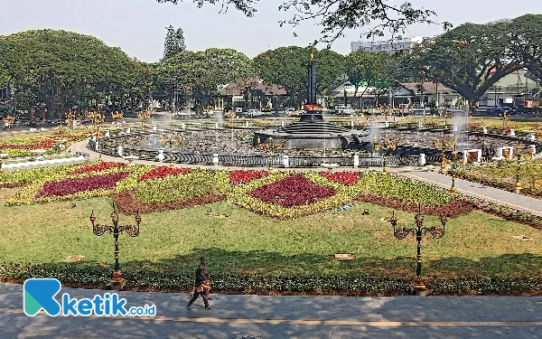 Thumbnail Revitalisasi Selesai, Alun-Alun Tugu Malang Dapat Dikunjungi Warga