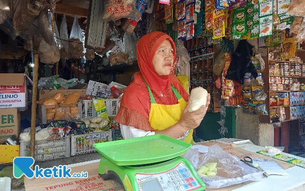 Thumbnail Harga Gula di Pasar Kota Malang Naik Jadi Rp 16 Ribu Per Kilogram, Pedagang Mengeluh