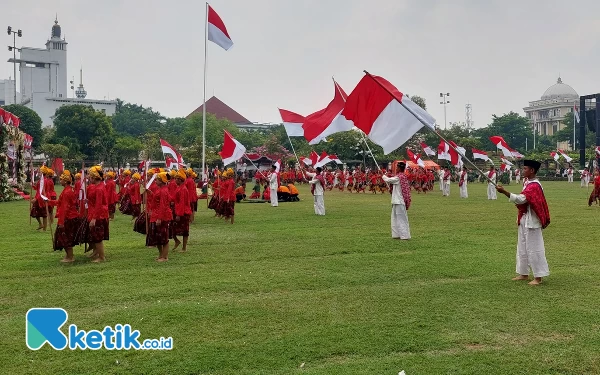 Thumbnail Berita - Peringati Hari Pahlawan Gubernur Khofifah Suarakan Dukungannya Terhadap Kemerdekaan Palestina