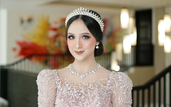 Model Cantik Lidyana Zhumrotul Aini Jadi Finalis Miss Mega Bintang Jatim 2024