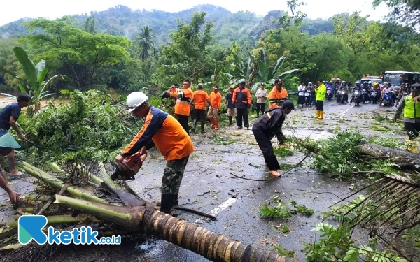 Thumbnail Berita - Waspada! Pemilu 2024 di Kabupaten Pacitan Rawan Bencana Hidrometeorologi