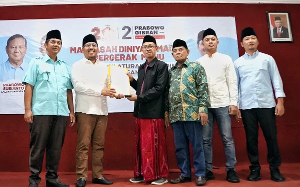 Target Menang di Madura, Prabowo-Gibran Dapat Dukungan Guru dan Kepala Madin se-Kabupaten Sampang