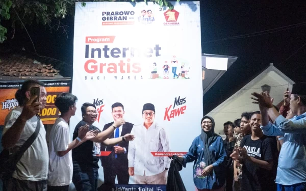 Cara TKN Prabowo-Gibran Gaet Pemilih Muda, Sediakan Rumah Internet Gratis di Lumajang