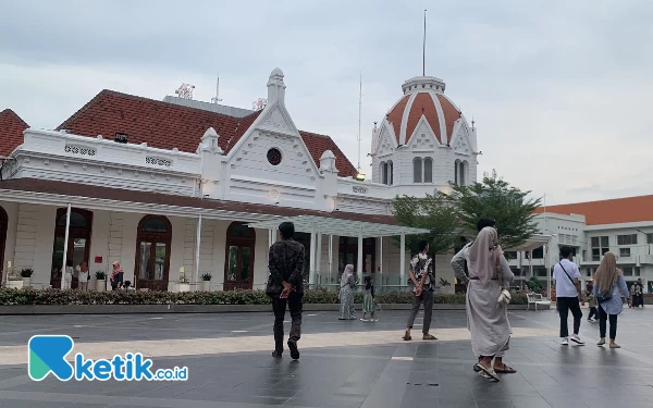 Ada Pamflet Foto Bayar Rp500 Ribu di Balai Pemuda, DPRD Surabaya Minta Segera Dicabut