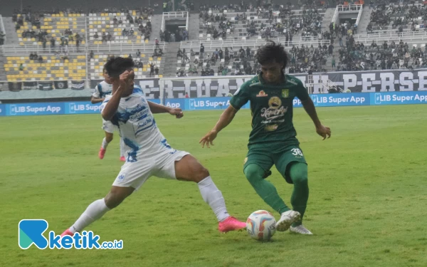 Thumbnail Debut Paul Munster Kurang Manis, Persebaya Ditahan Imbang PSIS Semarang di Kandang