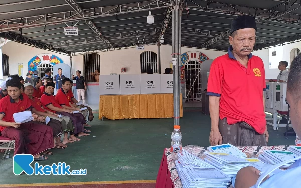 Thumbnail Berita - Ratusan Penghuni Lapas di Jember ikut Nyoblos di TPS Lokus